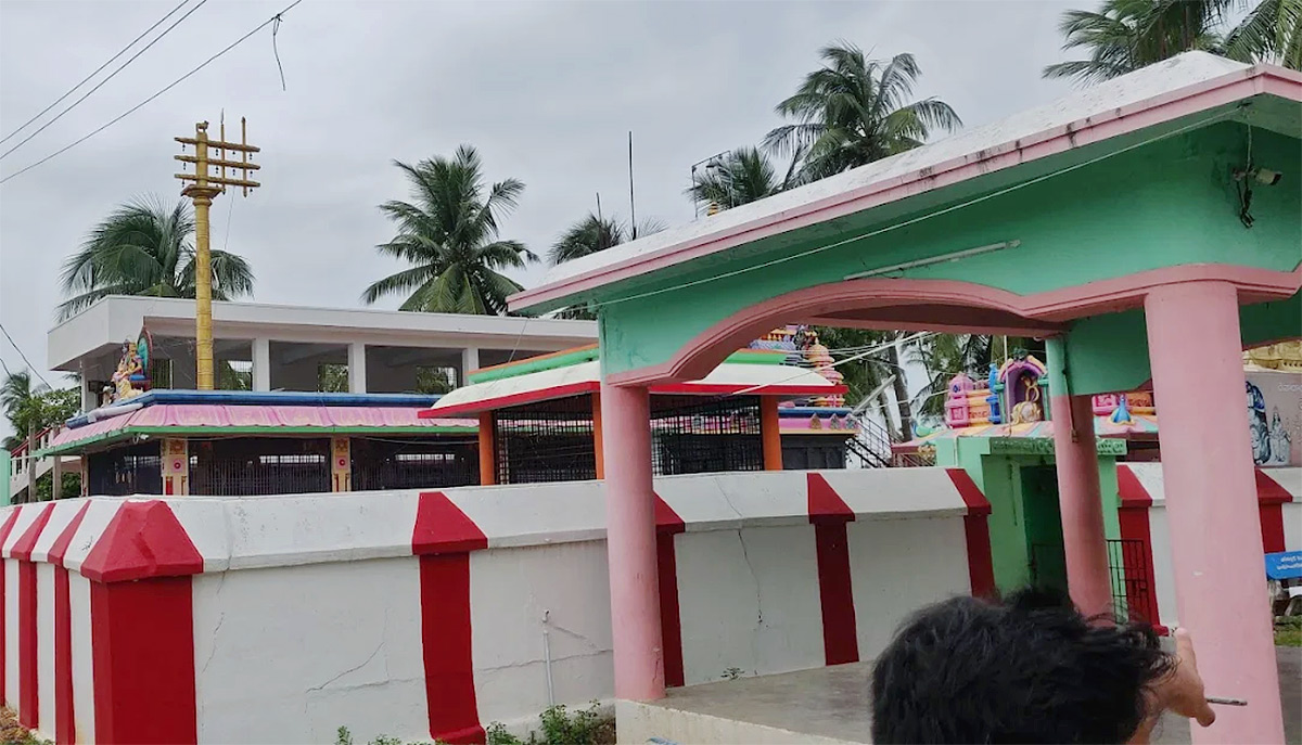 Devotional : Sri Shakteeswara Swamy Temple Yanamadurru Photos14