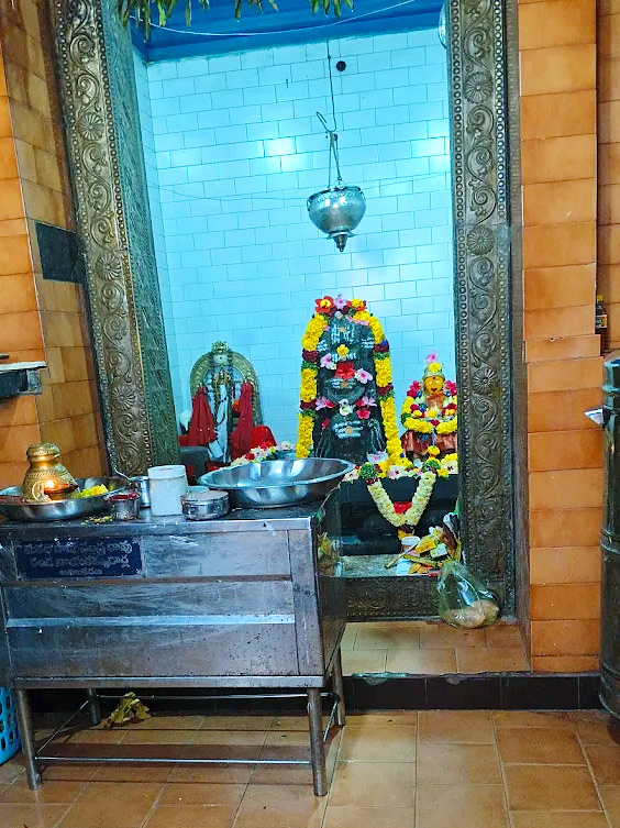 Devotional : Sri Shakteeswara Swamy Temple Yanamadurru Photos7