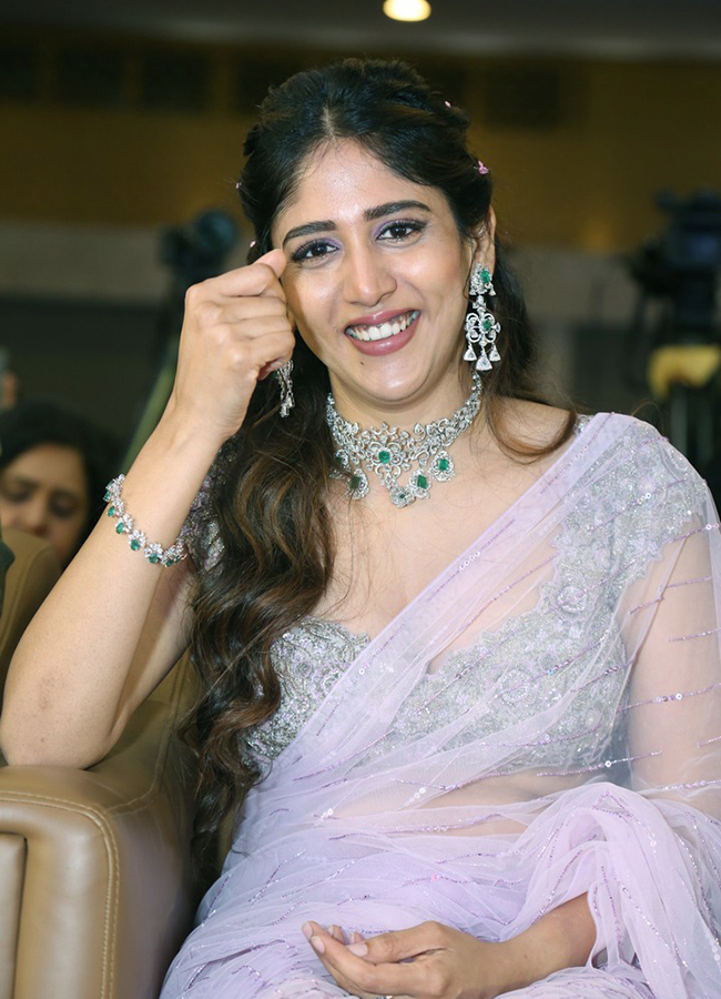 Tollywood Actress Chandini Chowdary HD Photos17