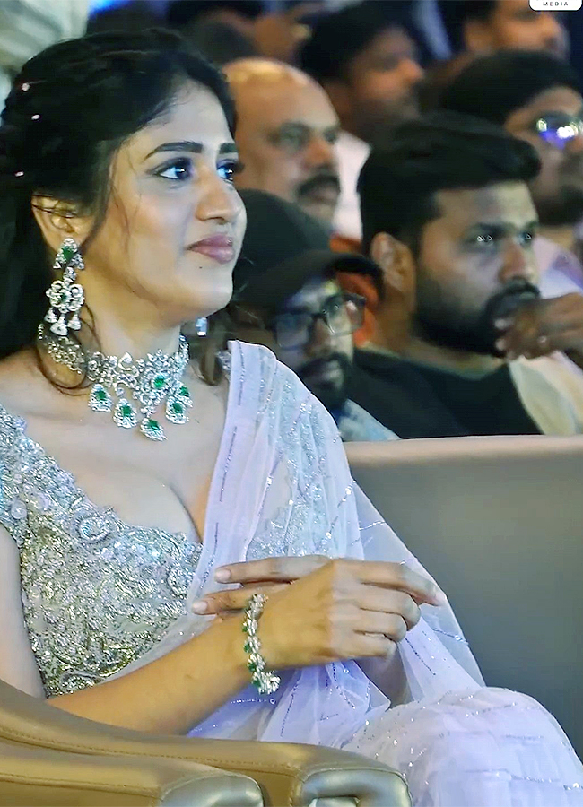 Tollywood Actress Chandini Chowdary HD Photos18