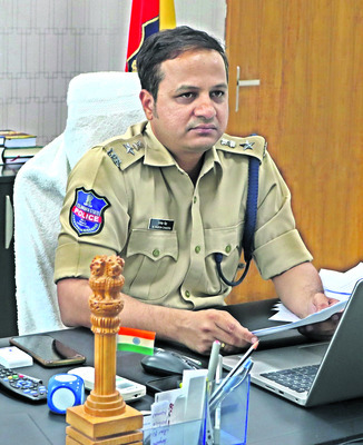 పేకాటపై పోలీస్‌ ఫోకస్‌2