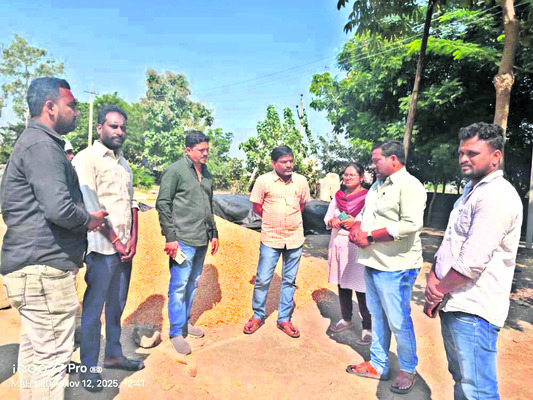 పాఠశాల భవన పునర్నిర్మాణానికి రూ.కోటి విరాళం2