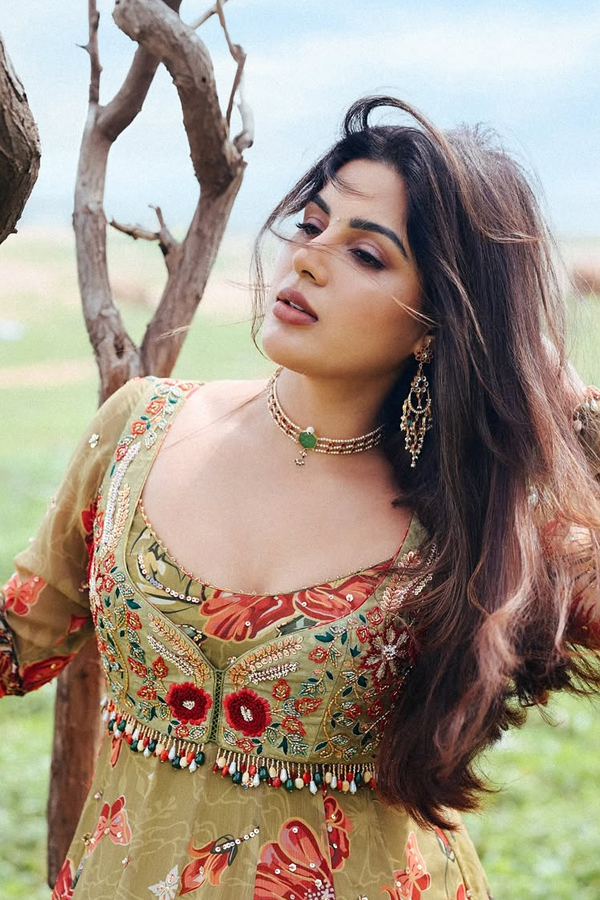 Actress Samyuktha Menon Shared Her Latest Beach Photos14