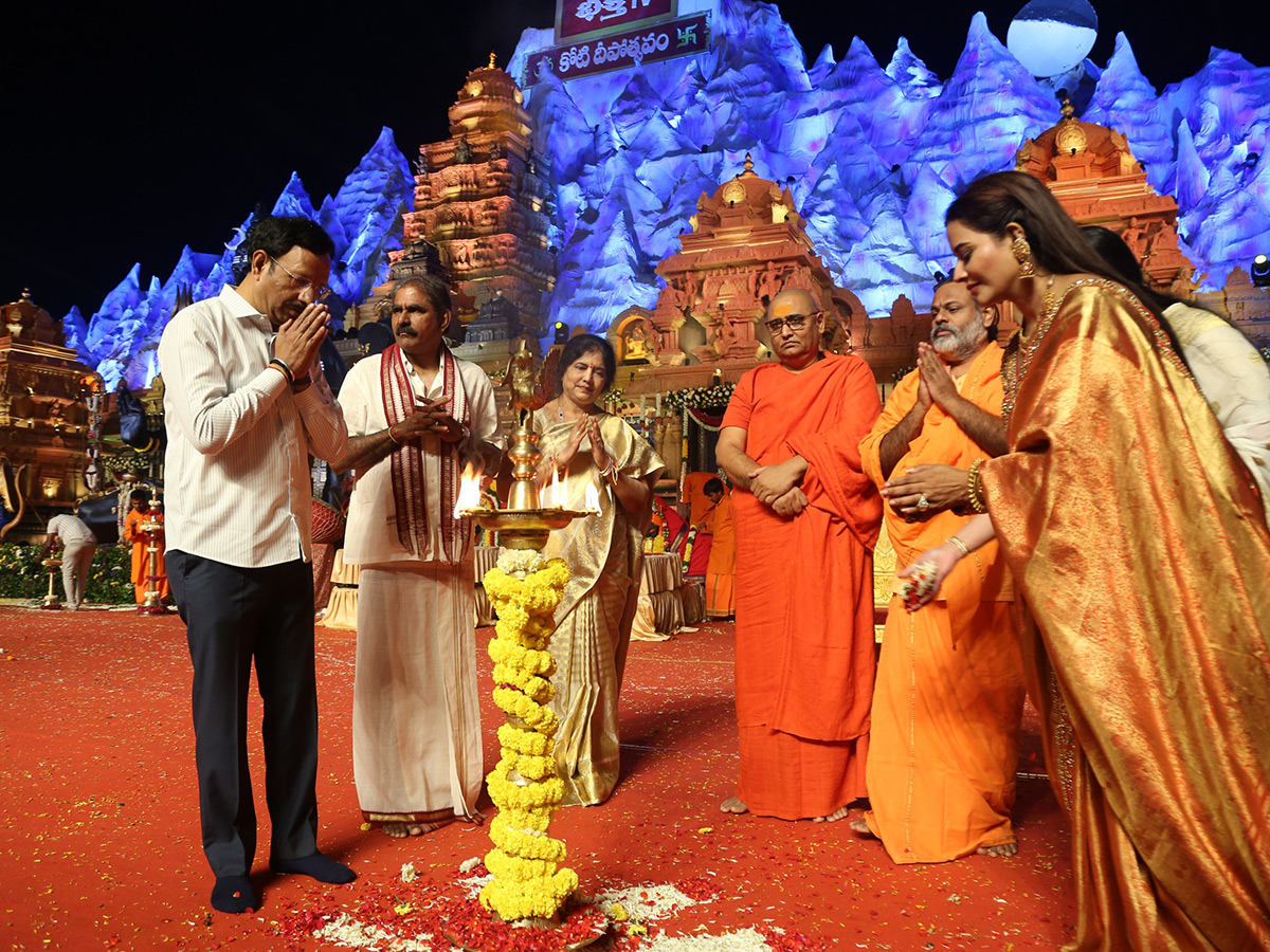 Koti Deepotsavam 2025 in Hyderabad Photos3