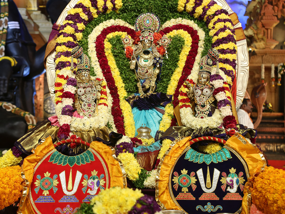 Koti Deepotsavam 2025 in Hyderabad Photos31
