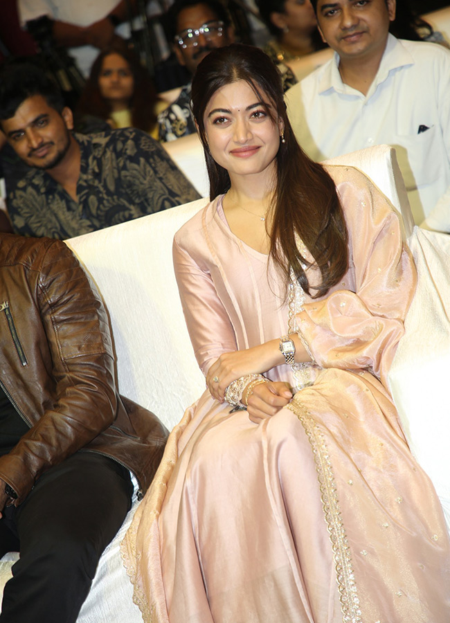 Rashmika Mandanna The Girlfriend Movie Success Celebrations Photos8