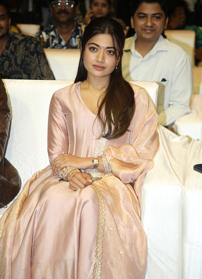 Rashmika Mandanna The Girlfriend Movie Success Celebrations Photos9