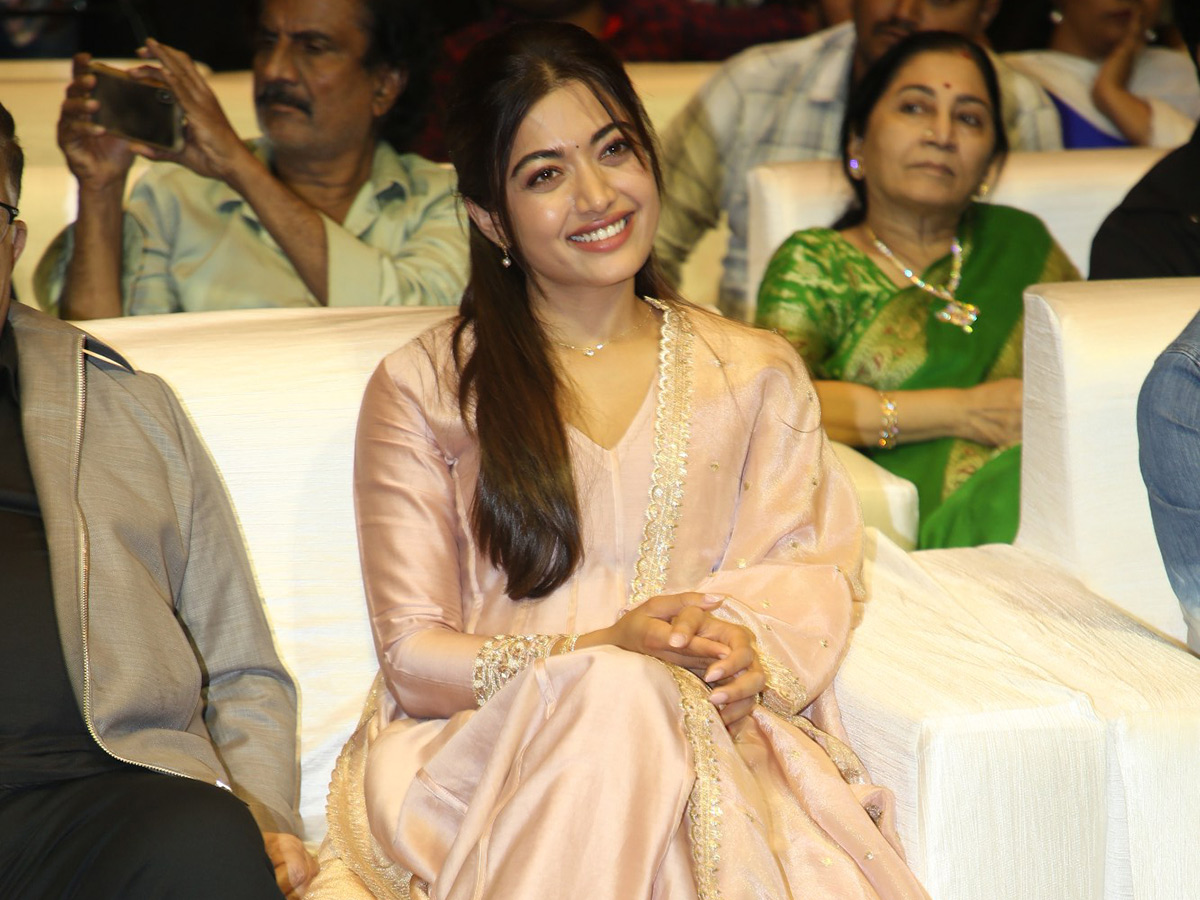 Rashmika Mandanna The Girlfriend Movie Success Meet Photos31