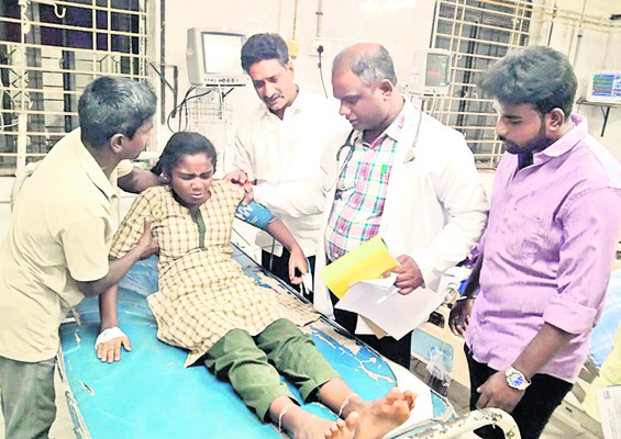 హాస్టల్‌ విద్యార్థులపై గేదె దాడి 2