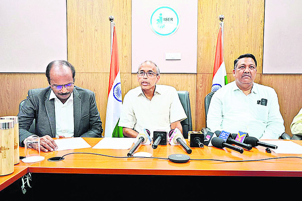 నాణ్యమైన, నిరంతర విద్యుత్‌ సరఫరానే లక్ష్యం 1