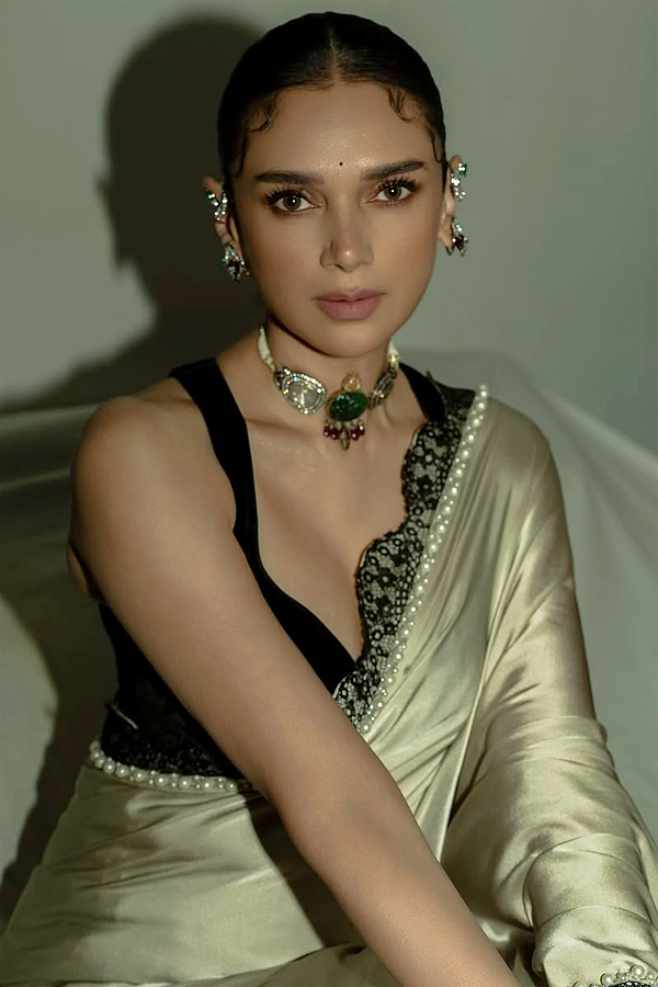 Actress Aditi Rao Hydari Latest Photos2