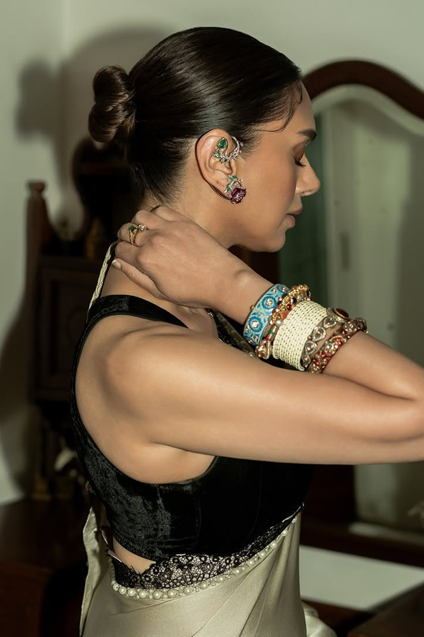 Actress Aditi Rao Hydari Latest Photos9