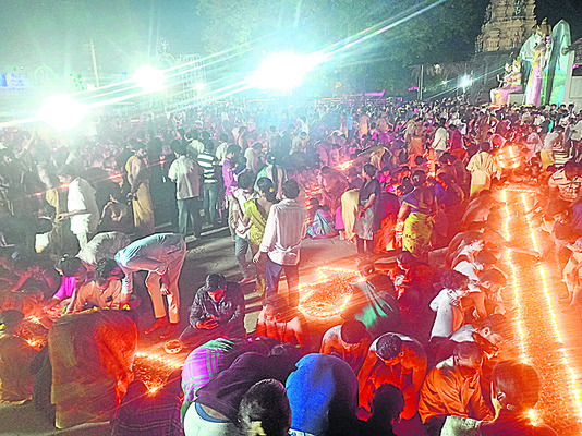 కార్తీక దీపోత్సవం1