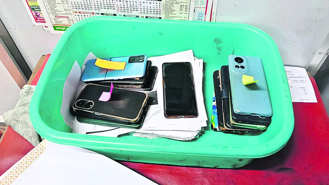 ఏసీబీ కలకలం..!1