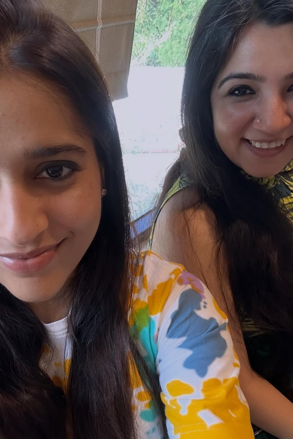 Anchor Rashmi Gautam Shared special post for her friend Richie on her birthday Photos2