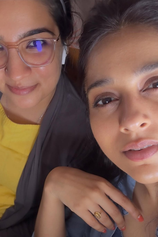 Anchor Rashmi Gautam Shared special post for her friend Richie on her birthday Photos17