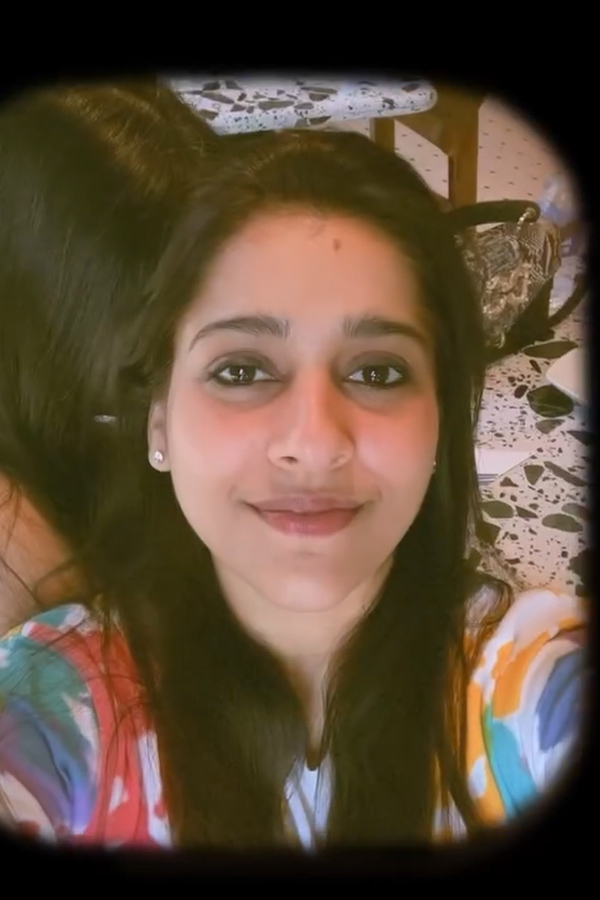 Anchor Rashmi Gautam Shared special post for her friend Richie on her birthday Photos20
