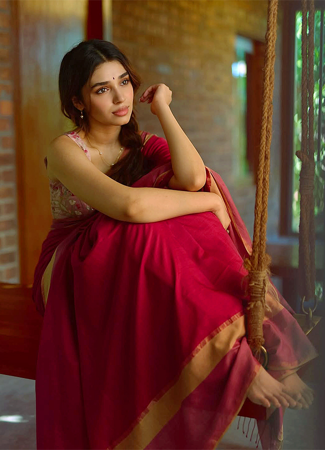 Most Beautiful Actress Krithi Shetty HD Photos10