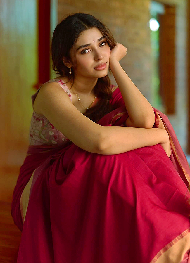 Most Beautiful Actress Krithi Shetty HD Photos13