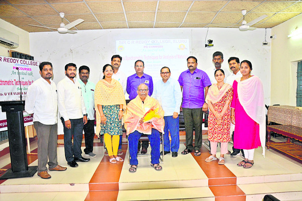 రేషన్‌ బియ్యం స్వాధీనం 2