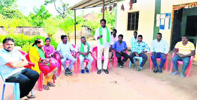 పెండింగ్‌ బిల్లులు  విడుదల చేయాలి
3