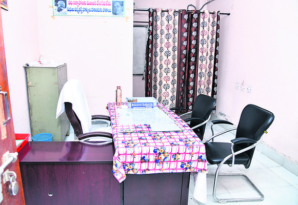 సమయపాలనపై పట్టింపేదీ! 3