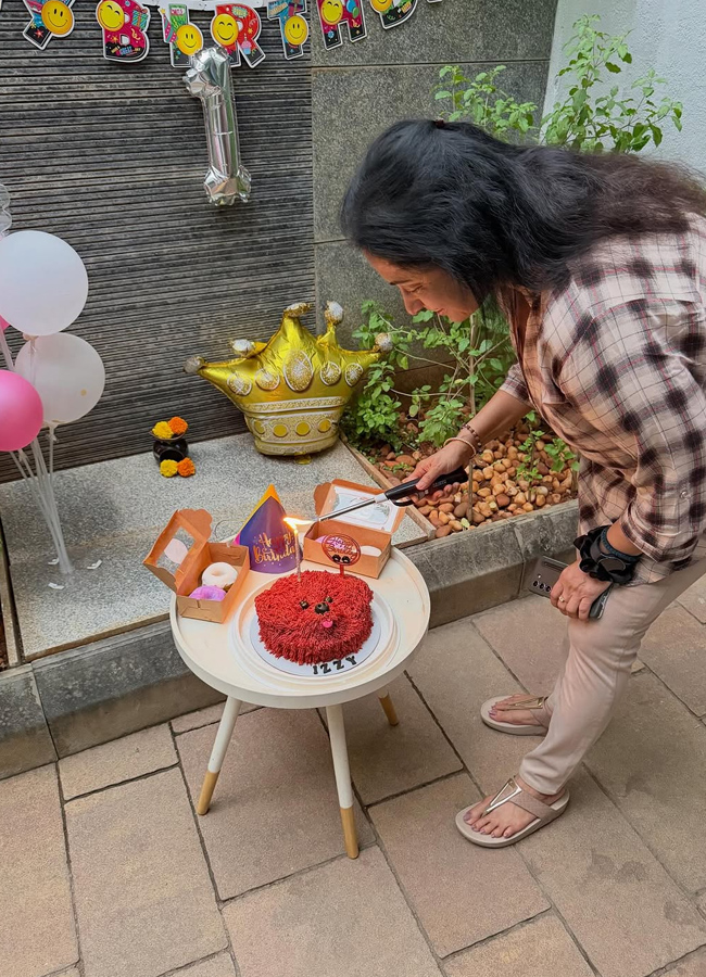 Trisha Hungama on Pet Birthday (Photos)4