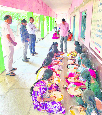 సకాలంలో టీకాలు వేయాలి
2