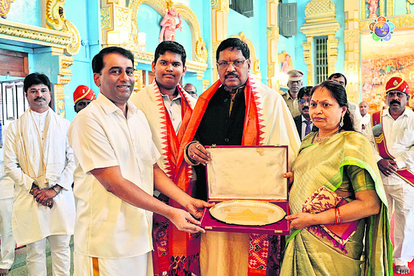 సాయి కీర్తనం.. భక్త పరవశం2