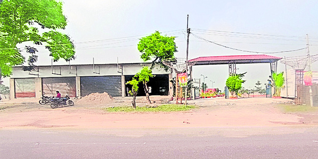 మాటల్లో ‘భూమ్‌’.. నమ్మితే ఢాం..! 1