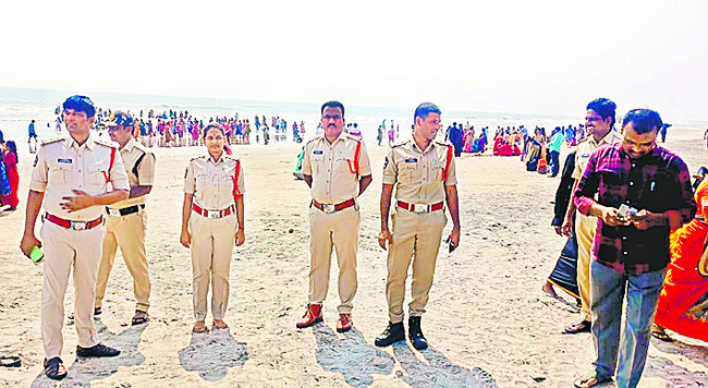 సాగరతీరంలో కార్తిక సందడి 1