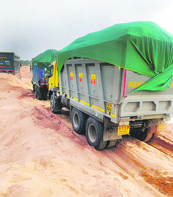 తోడేస్తున్నారు! 5