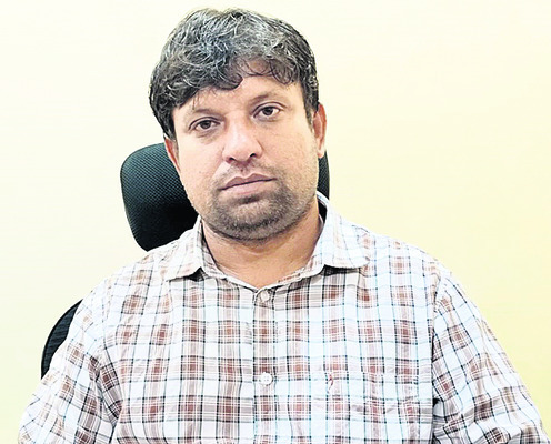 నీటితిప్పలు తీర్చాలి
1