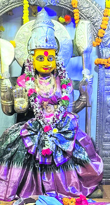 భక్తజనసంద్రంగా ‘గుట్ట’3