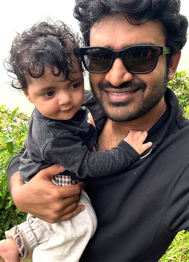 Kiran Abbavaram Family Tour Viral Photos Gose12