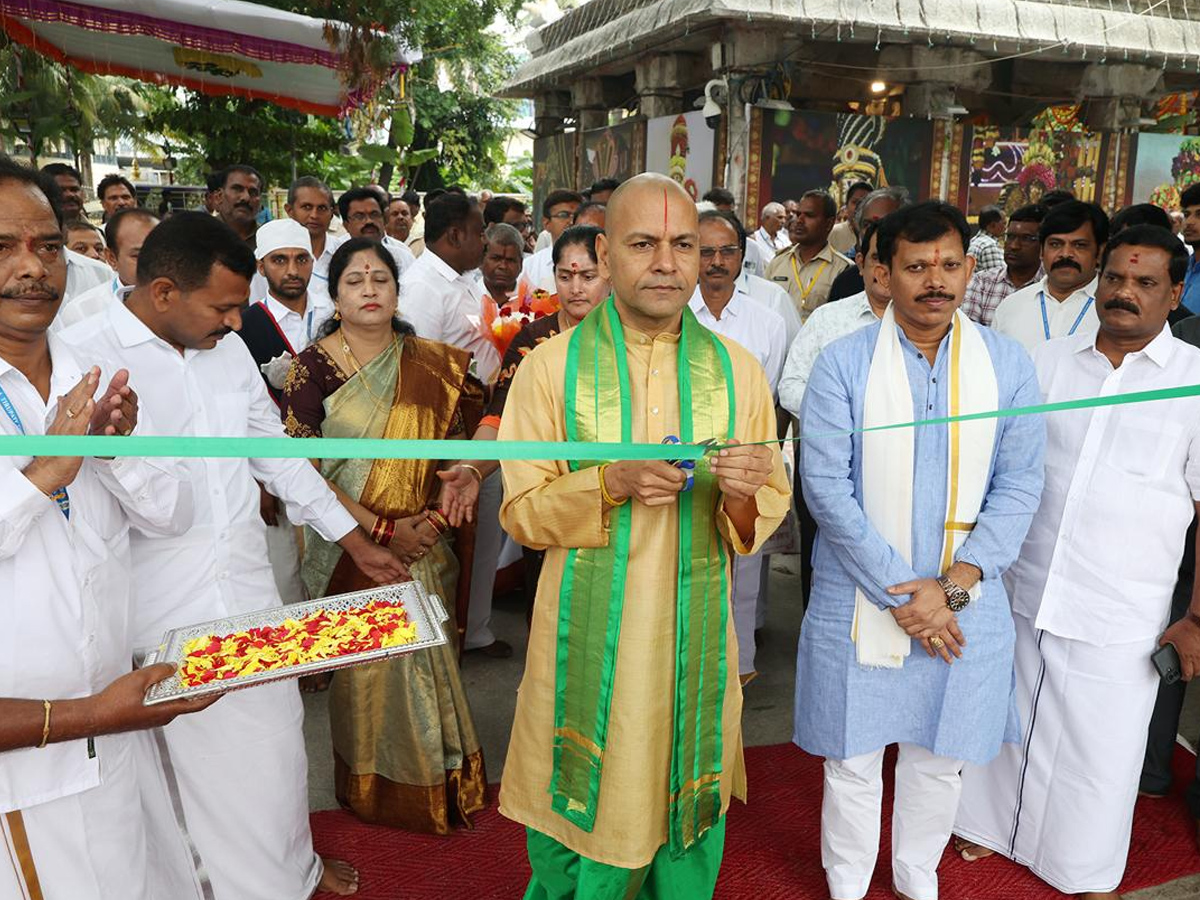 TTD EO Anil Kumar Singhal inaugurated this exhibition organized by the Horticulture Department 2