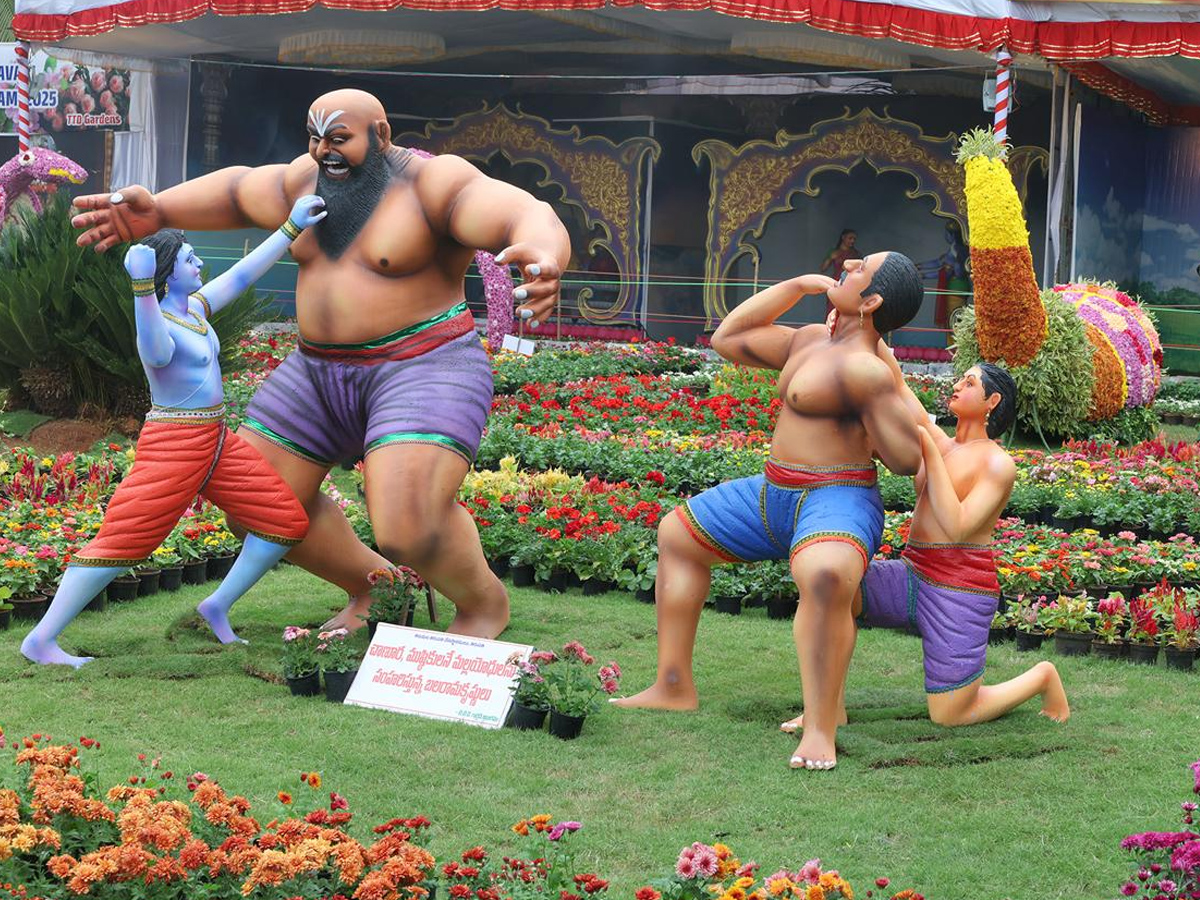 TTD EO Anil Kumar Singhal inaugurated this exhibition organized by the Horticulture Department 13