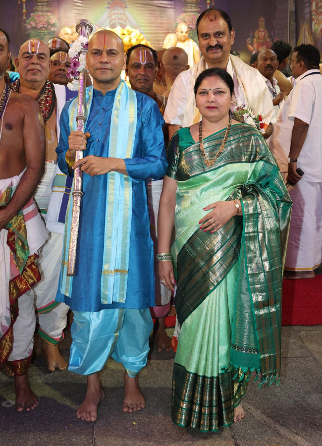 The abode of Goddess Padmavati adorned17