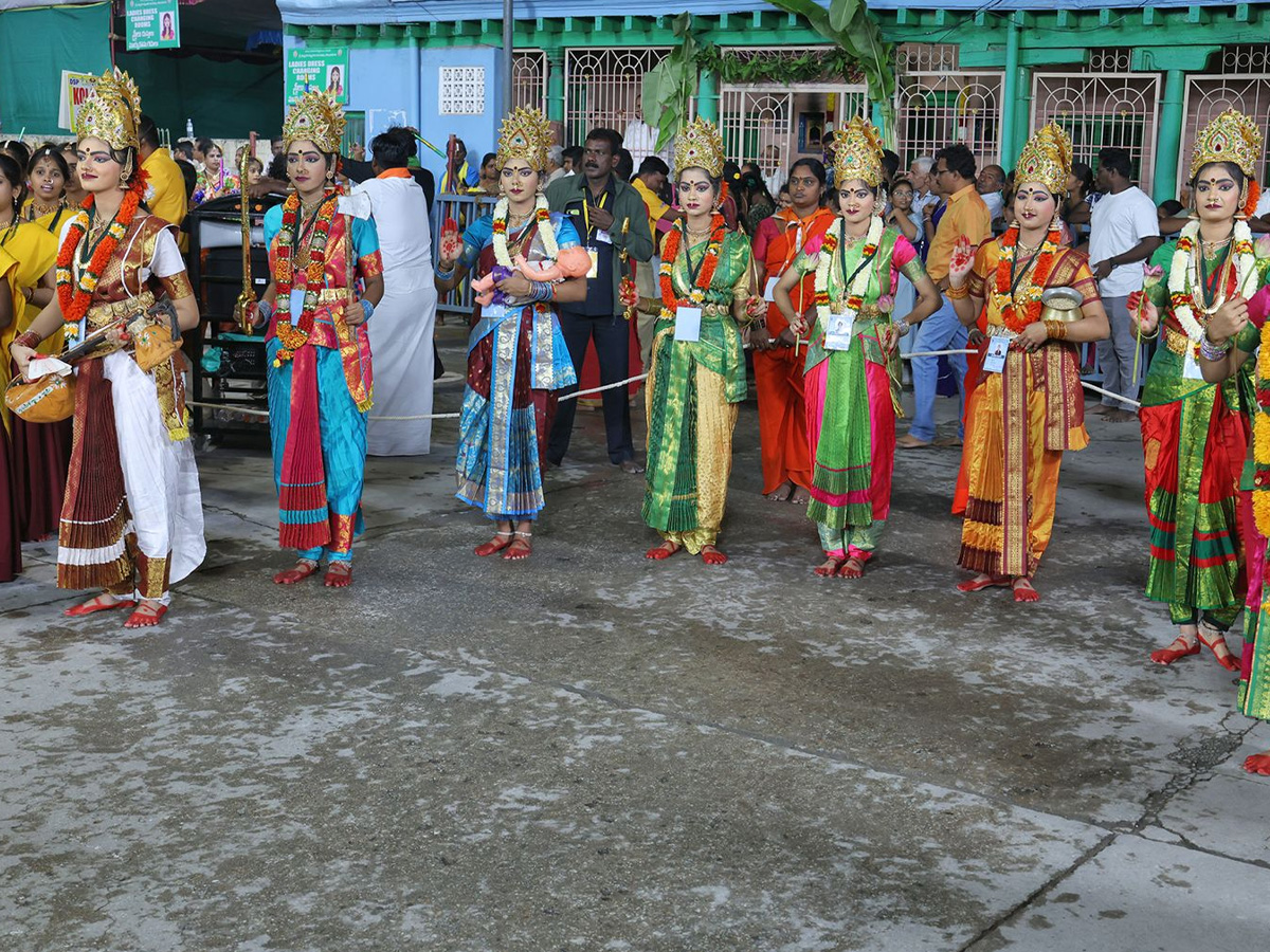 The abode of Goddess Padmavati adorned3