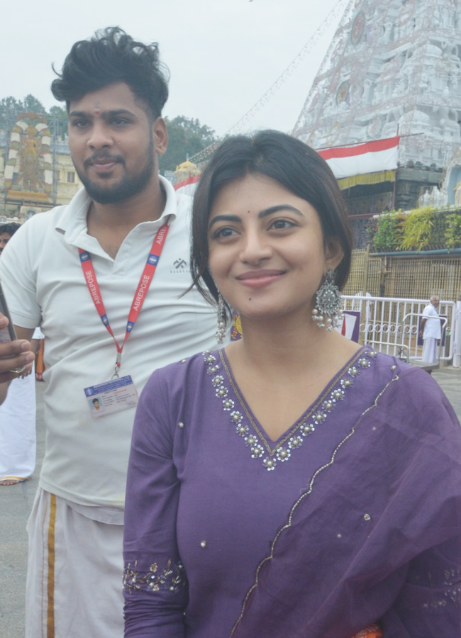 Tollywood stars at Tirumala Srivari Seva (Photos)15