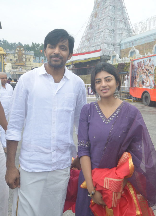Tollywood stars at Tirumala Srivari Seva (Photos)16
