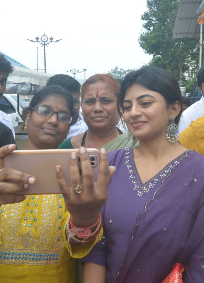 Tollywood stars at Tirumala Srivari Seva (Photos)4