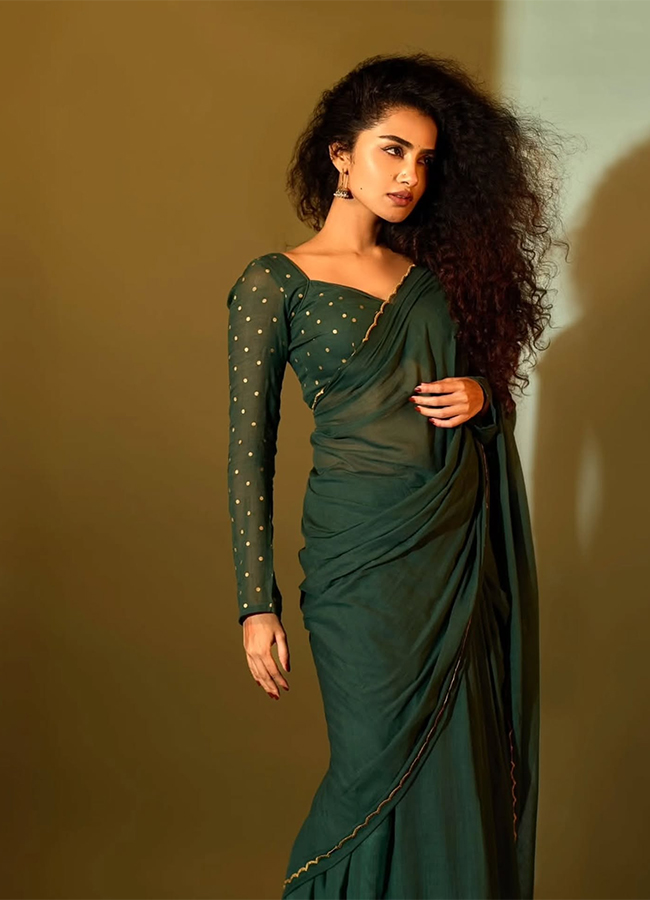 Tollywood Actress Anupama Parameswaran Latest Photos11