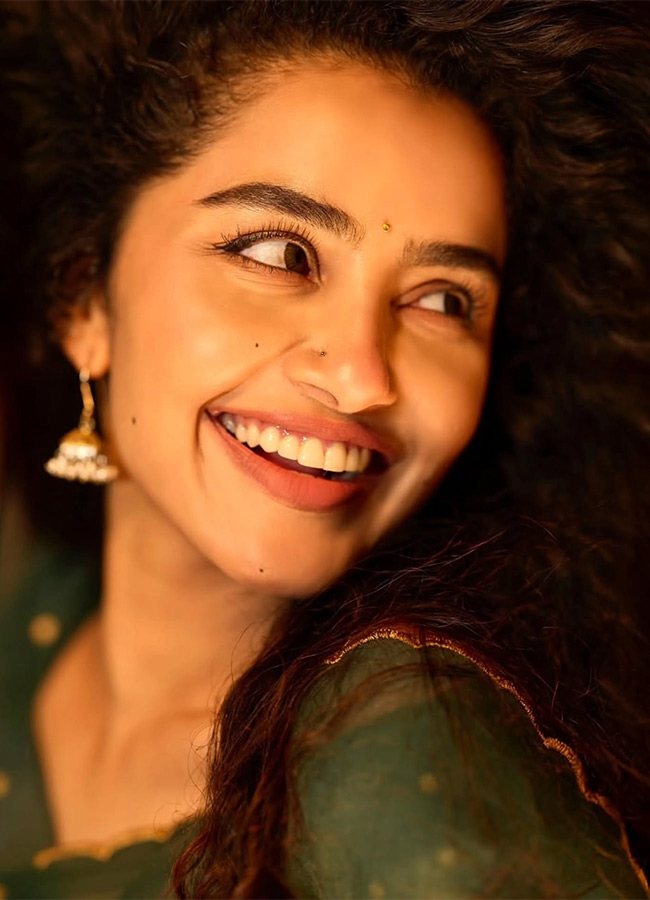 Tollywood Actress Anupama Parameswaran Latest Photos2