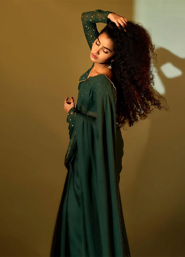 Tollywood Actress Anupama Parameswaran Latest Photos7