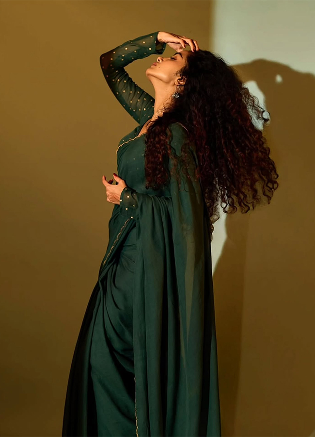 Tollywood Actress Anupama Parameswaran Latest Photos9