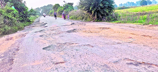 మరమ్మతులు మరిచారు!1