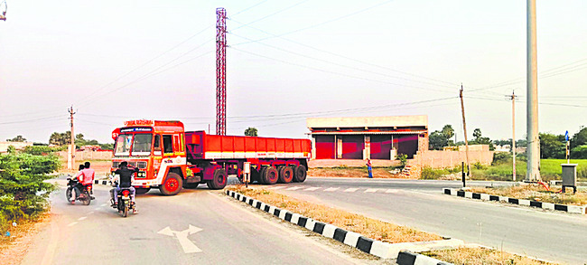 హైవేపై డెత్‌ స్పాట్స్‌ 1