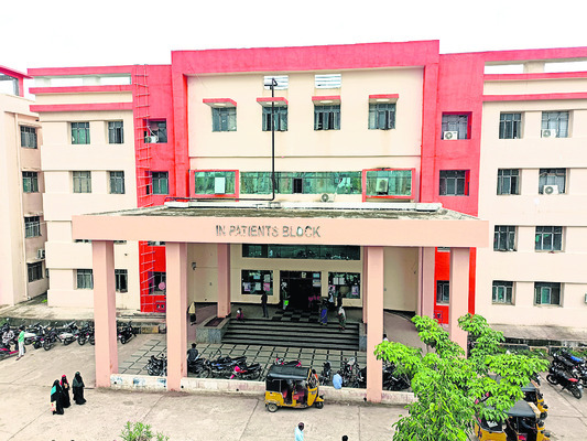 డుమ్మా వైద్యులపై ఫోకస్‌1