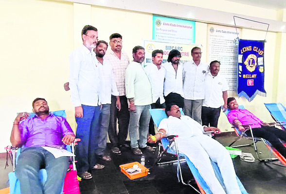 రూ.32 లక్షల  నగలు స్వాధీనం 3